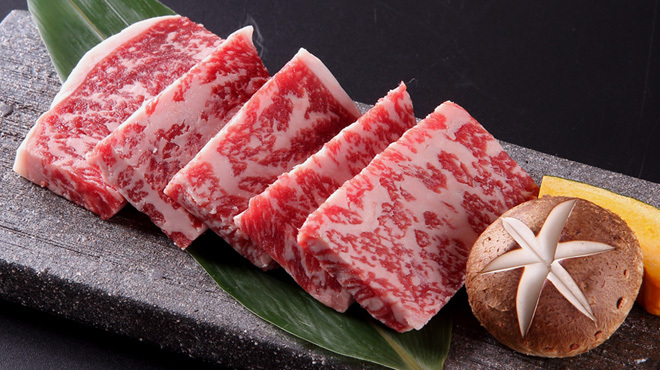 個室焼肉 和牛ホルモン一新 - メイン写真: