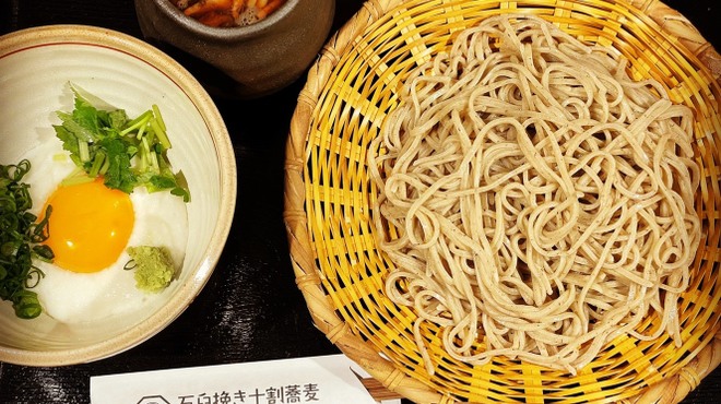 石臼挽き十割蕎麦 八 - メイン写真: