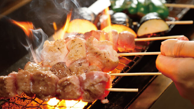 Motsuyaki Kushiyaki Izakaya Kemuri - メイン写真: