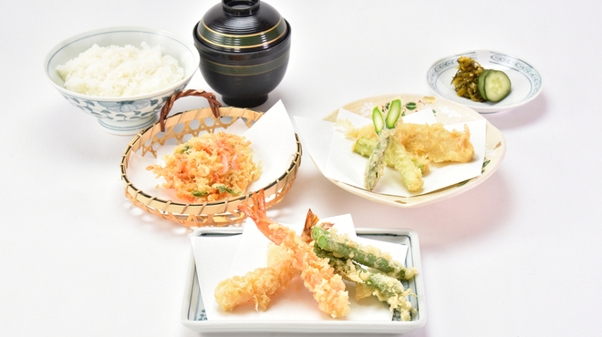 天ぷら新宿つな八 - 料理写真: