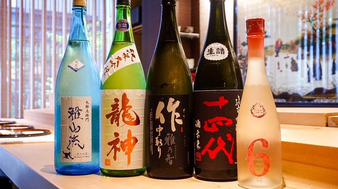 Sushi Dokoro Momidi - ドリンク写真:日本酒