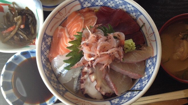Yamasaki - 料理写真:臼杵の新鮮なお魚を　贅沢に♪