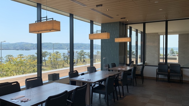 レストラン アヴァンシア - メイン写真: