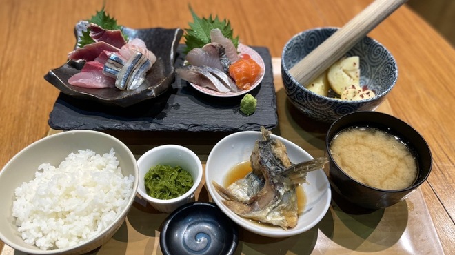 湘南バルはなたれ The Fish and Oysters - 料理写真: