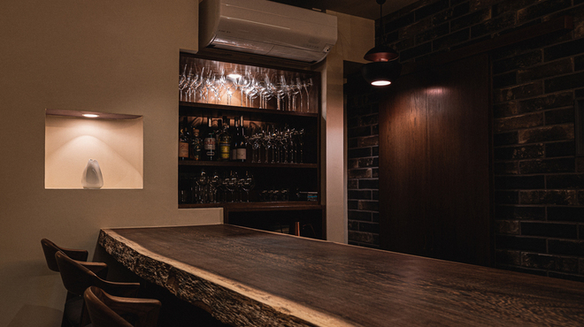 HELIOTROPE - 内観写真:カウンター（ワインバー）