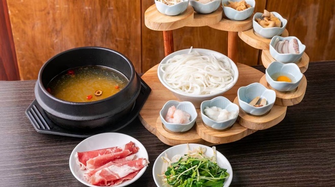 食彩雲南 過橋米線 - メイン写真: