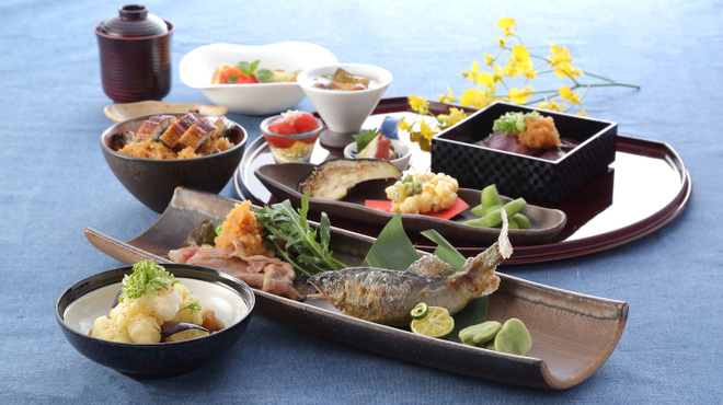 梅田 璃泉 - 料理写真:【葵御膳】鱧や鰹、鮎、神戸牛など海と山の幸を味わうプラン