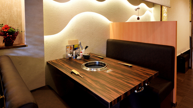 やきにくホルモン 幸心 - メイン写真: