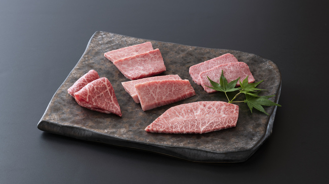 焼肉 青山外苑 - メイン写真: