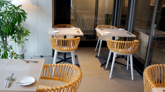 QUAND L'APPETIT VA TOUT VA！ The kitchen＆Wine - 内観写真:テラス席