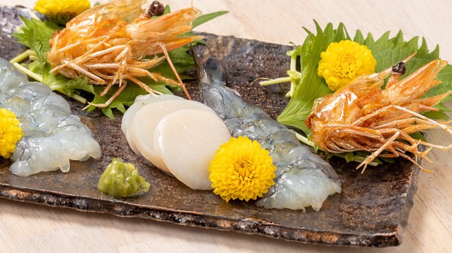 心斎橋 極上鍋で作る活オマール海老のハーブ蒸し 貝と海老そして蟹 - メイン写真: