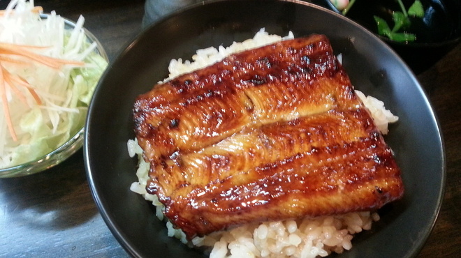 うなぎ 仙見 - 料理写真:ランチうな丼