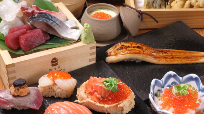 Sushi Sake Saka Na Sugi Tama - メイン写真: