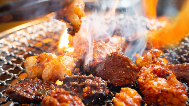 高宮ホルモン まる福 - メイン写真: