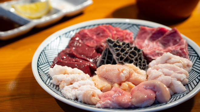 高宮ホルモン まる福 - メイン写真: