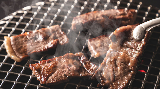 個室焼肉 萬 - メイン写真: