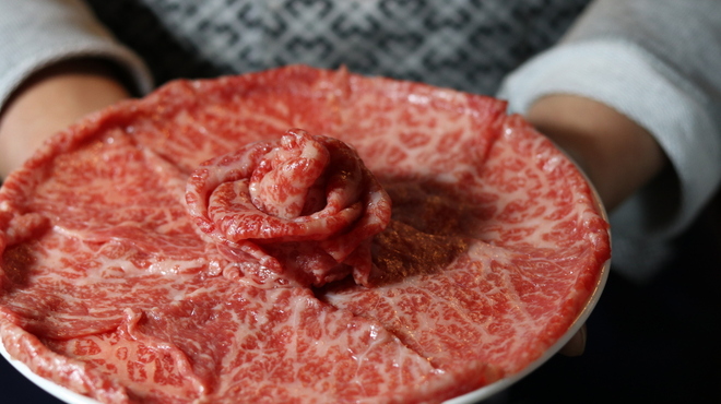 黒毛和牛まるごと一頭買い 炭火焼肉 道頓堀みつる - メイン写真: