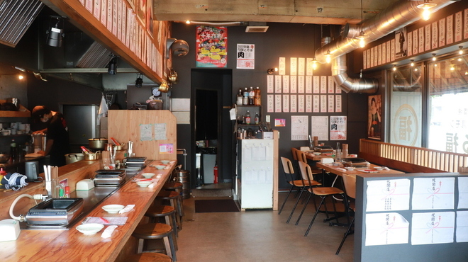 高宮ホルモン まる福 - メイン写真: