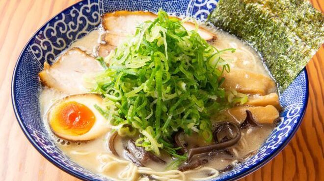 博多ラーメン鶴亀堂 - メイン写真: