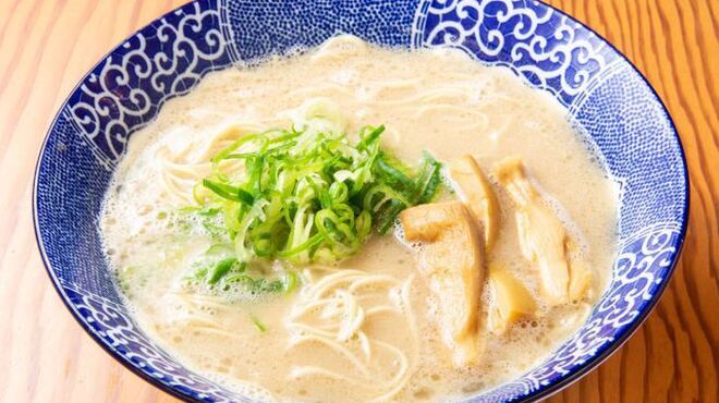 博多ラーメン鶴亀堂 - メイン写真: