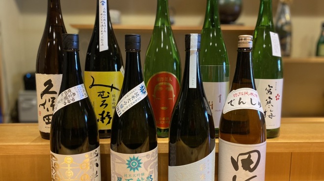 割烹阿吽 - ドリンク写真:豊富なバリエーションの日本酒