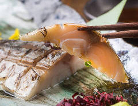 炉端焼き 大衆魚食堂才蔵 - メイン写真: