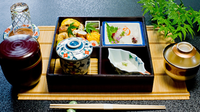 古串屋 - 料理写真:松花堂弁当