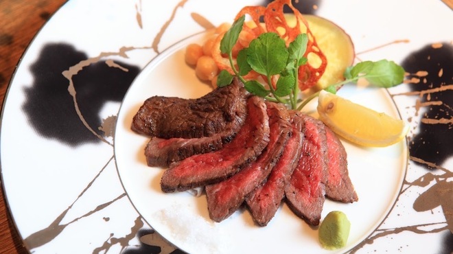 トッサ・ジ・クラッサン - メイン写真: