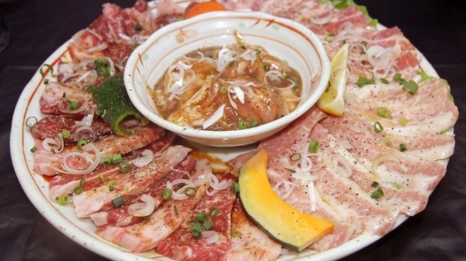 焼肉おもてなし - メイン写真: