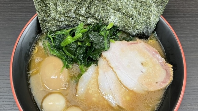 横濱家系ラーメン 勝鬨家 - メイン写真: