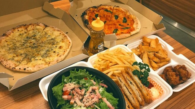 ワインとピザ ビストロ ポリッツァ - メイン写真: