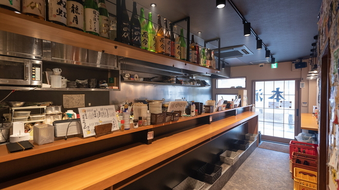 大衆日本酒バル ふとっぱらや - メイン写真: