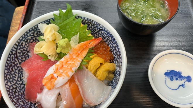 Oshokujidokoro Taneichi - 料理写真:海鮮丼