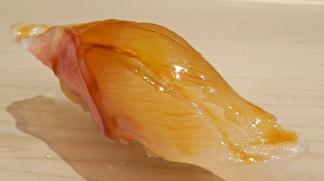 紀尾井町 三谷 別邸 - 料理写真:クエの昆布〆