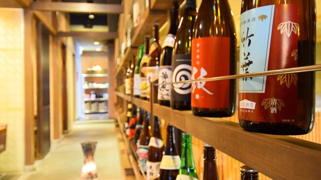 個室完備居酒屋 極上肉×旨い海鮮を喰らう 茜屋 - メイン写真: