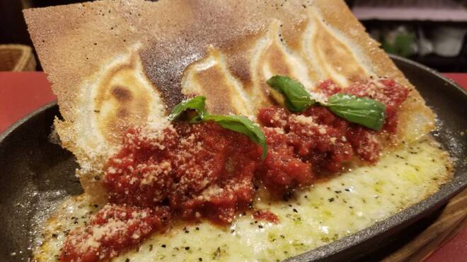 羽根付き餃子とイタリアンのお店 ベンヴェヌート - メイン写真: