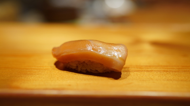 鮨 真 - 料理写真:桜鱒