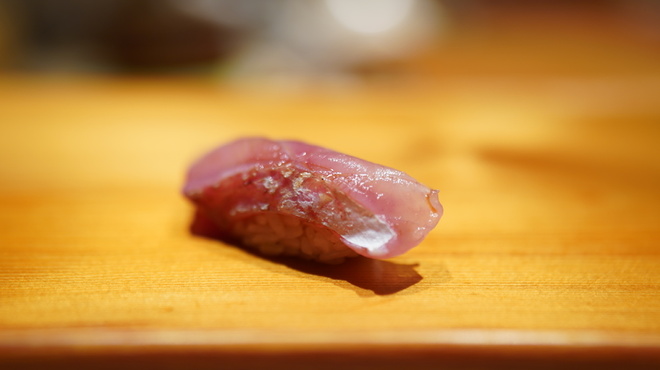 鮨 真 - 料理写真:アラ