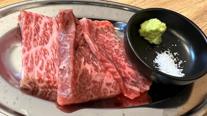 焼肉ホルモンと国産レモンサワー 肉の火星 - メイン写真: