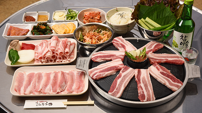 韓国料理 ホンデポチャ - メイン写真: