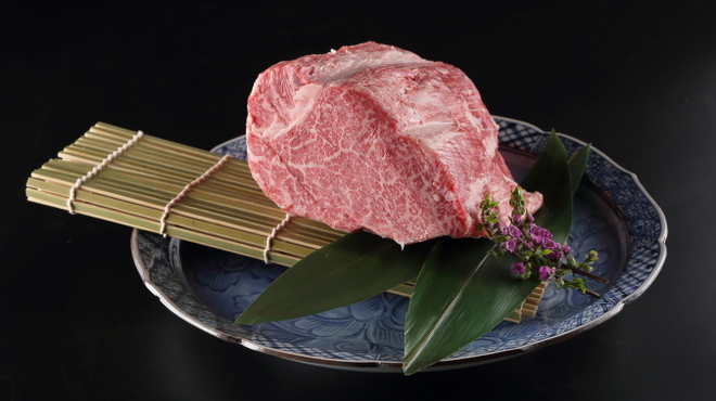 焼肉･すき焼き･しゃぶしゃぶ萬野屋別邸 - メイン写真:
