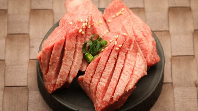 韓感 - メイン写真: