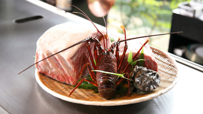 鉄板・懐石 くら馬 - 料理写真:厳選和牛＆魚介