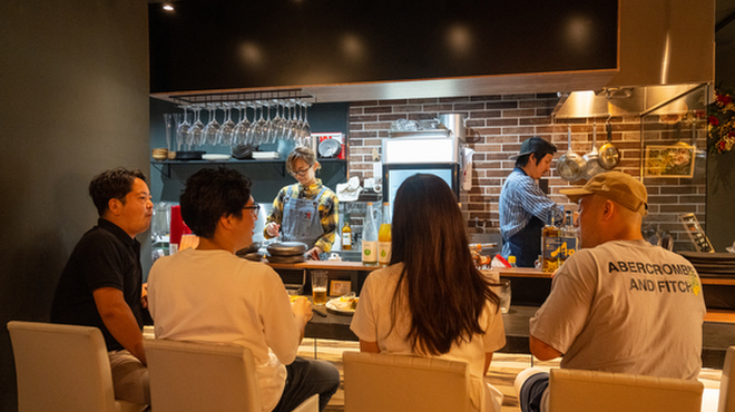 赤身肉ステーキダイナー アカウシ - メイン写真: