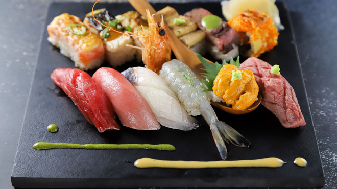 KINKA sushi bar izakaya - メイン写真: