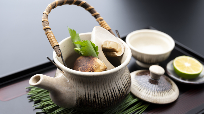 おく村 - 料理写真:松茸土瓶蒸し
