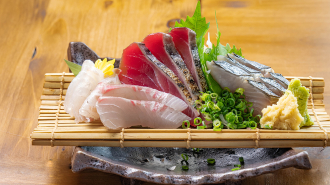 イザカヤ 山角 - メイン写真: