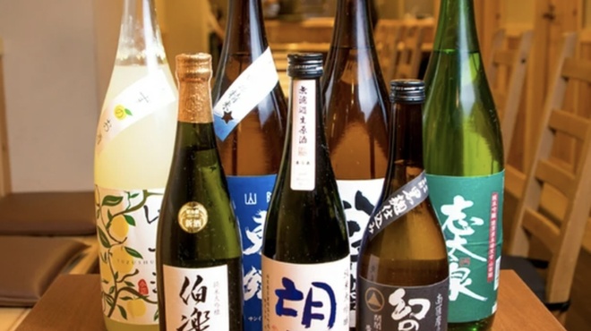 ヒル薬膳粥・ヨル貝料理カイノクチ - ドリンク写真:こだわりの日本酒