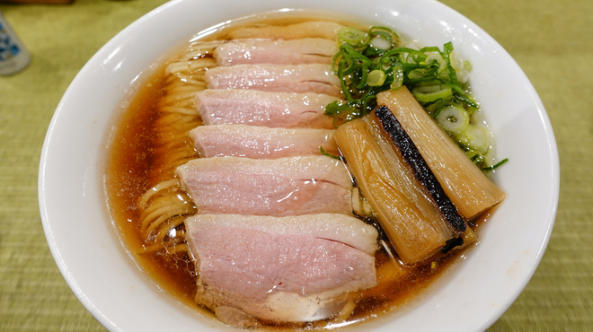 らーめん 鴨to葱 - 料理写真:鴨コンフィ麺