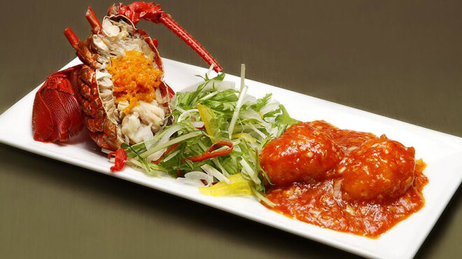 重慶飯店 - 料理写真:「一菜一格」ひとつの料理にひとつの品格